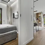Luxury 2-room In Praga-polnoc Port Praski * Βαρσοβία