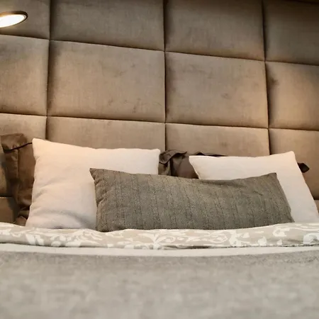 Luxury 2-room In Praga-polnoc Port Praski アパート ワルシャワ